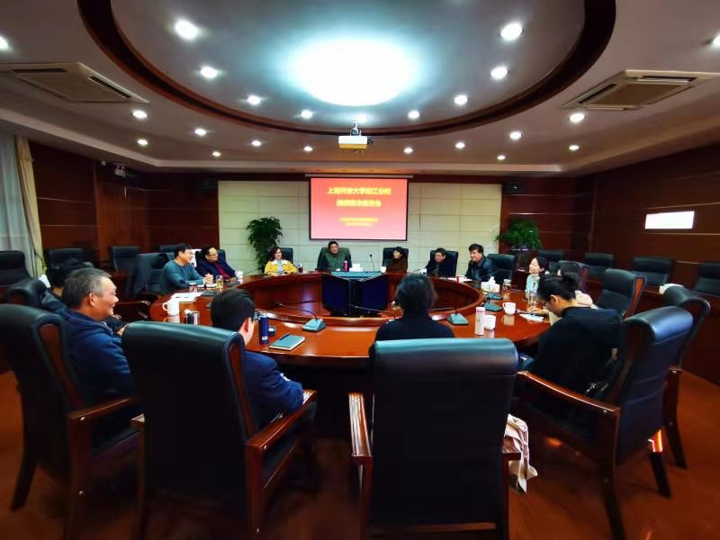 退休1.jpg 退休1.jpg