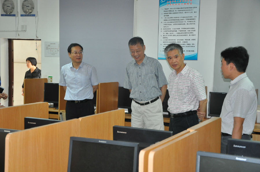 2014-06-08 新专业学位专家评审指导_47.jpg