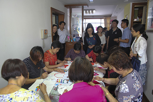 睦邻点学员在学习1.JPG 睦邻点学员在学习1.JPG