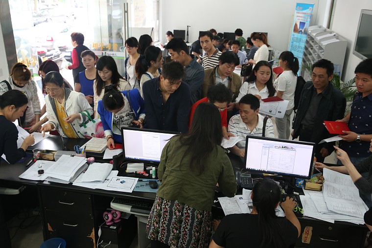 15-05-24 招生启动报名现场02.jpg