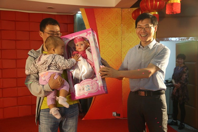 15-05-30 第四届开大宝宝庆六一活动23.jpg